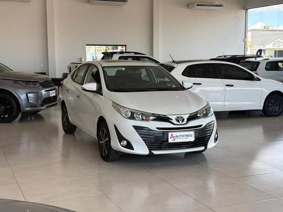 TOYOTA YARIS 1.5 16V FLEX SEDAN XLS MULTIDRIVE TOYOTA YARIS 1.5 16V FLEX SEDAN XLS MULTIDRIVE